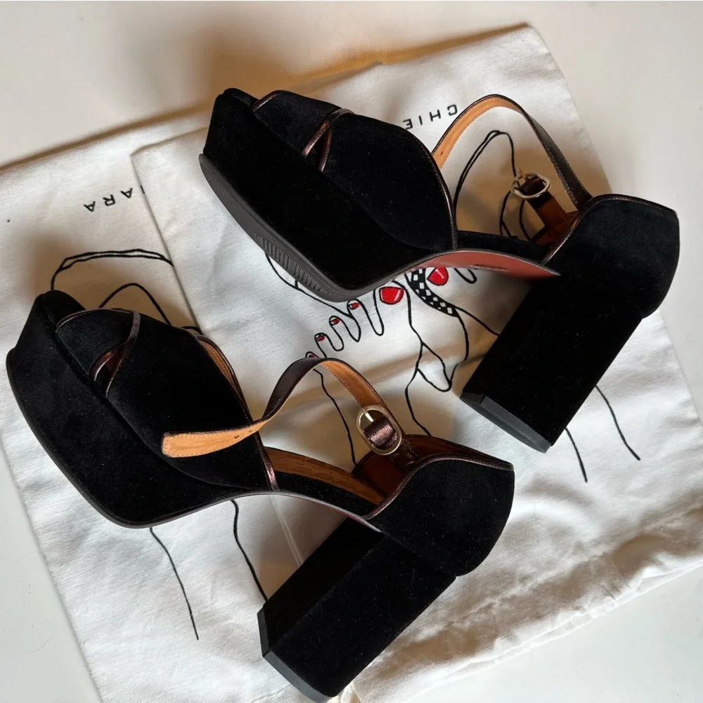 CHIE MIHARA ‘Cory’ Velvet Platform Heels in Black Velvet - Picture 5 of 10